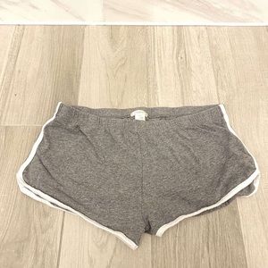 Grey comfy shorts
